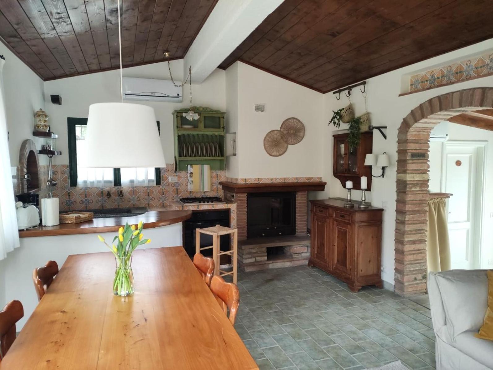 Casa Grazia Villa กัมบาสซี แตร์เม ภายนอก รูปภาพ