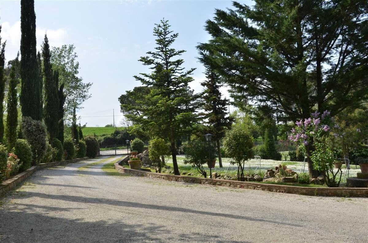 Casa Grazia Villa กัมบาสซี แตร์เม ภายนอก รูปภาพ