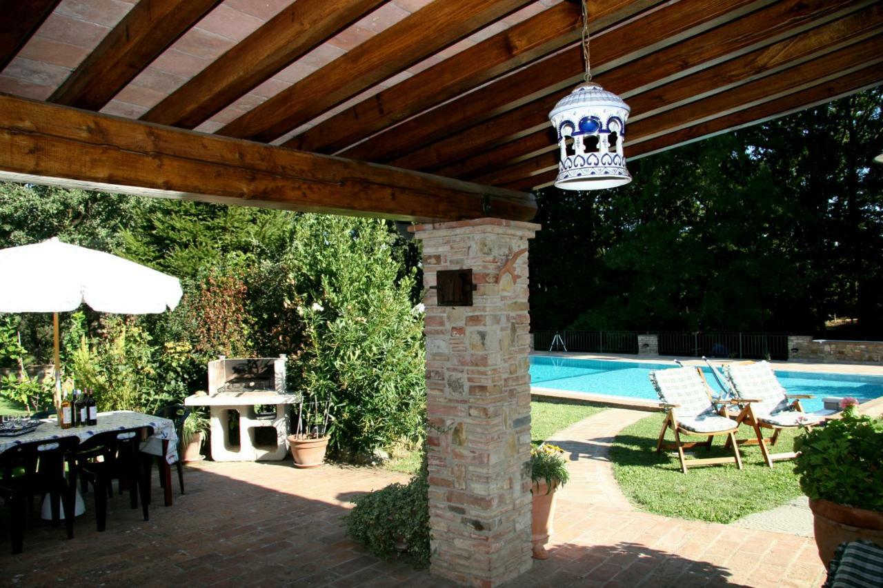 Casa Grazia Villa กัมบาสซี แตร์เม ภายนอก รูปภาพ